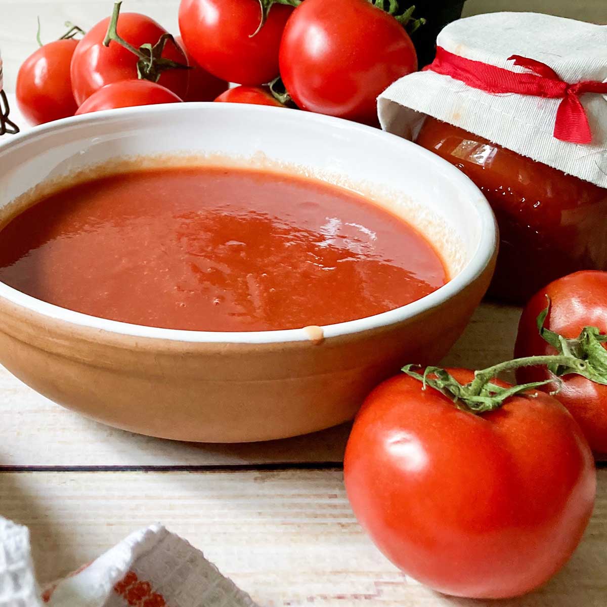 Tomato Passata, Sauce and Paste. Do you know the difference?