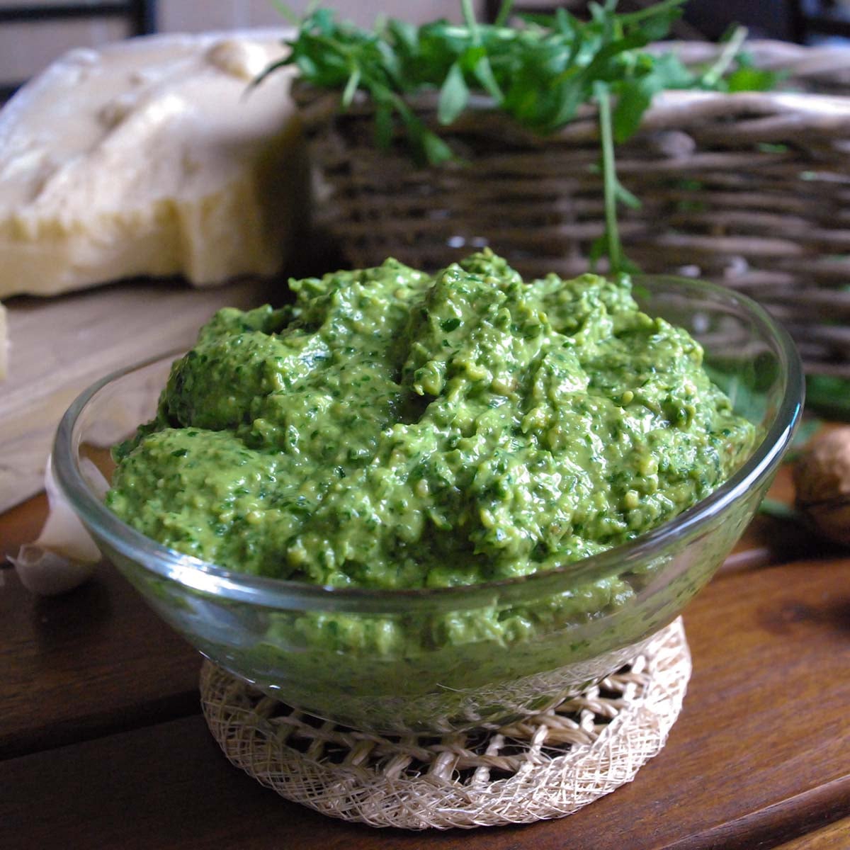 Arugula Pesto Recipe with Walnuts