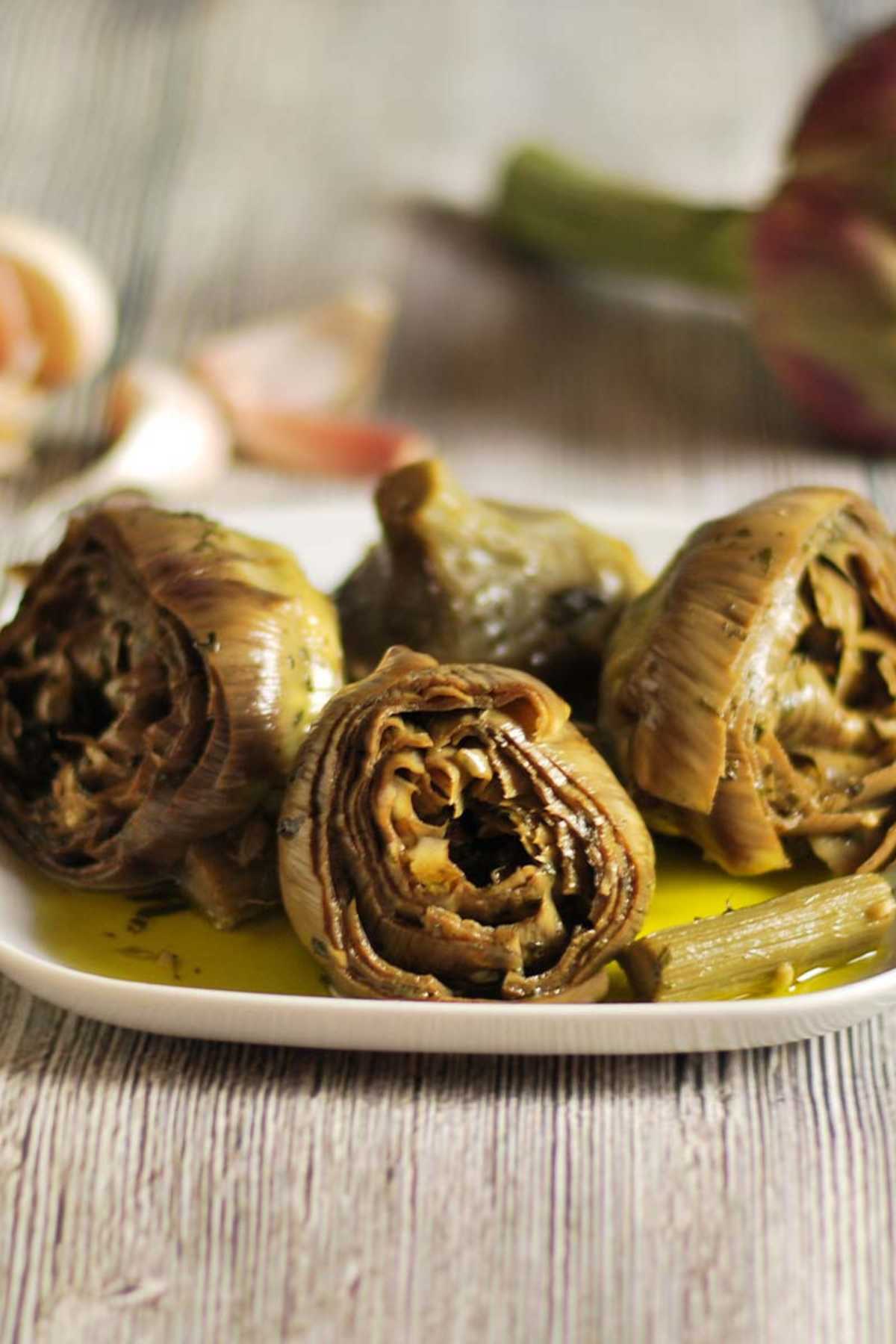 roman style artichokes