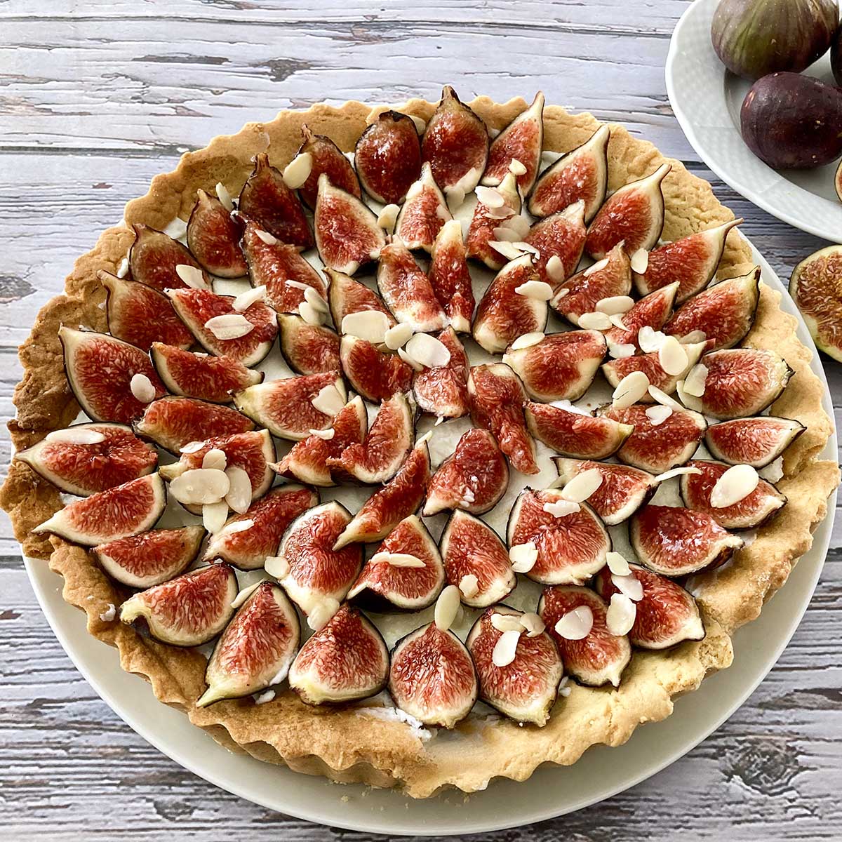 Fresh Fig and Ricotta Tart Recipe