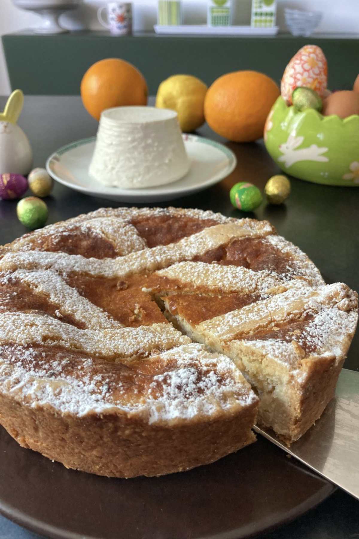 pastiera napoletana - Italian Easter grain pie