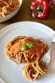 Creamy Red Pepper Pasta - Recipes from Italy
