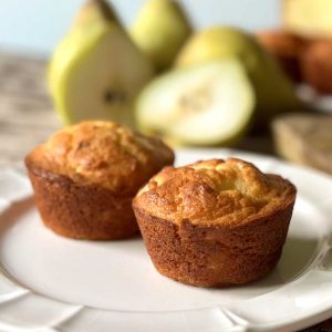 pear and gorgonzola muffins