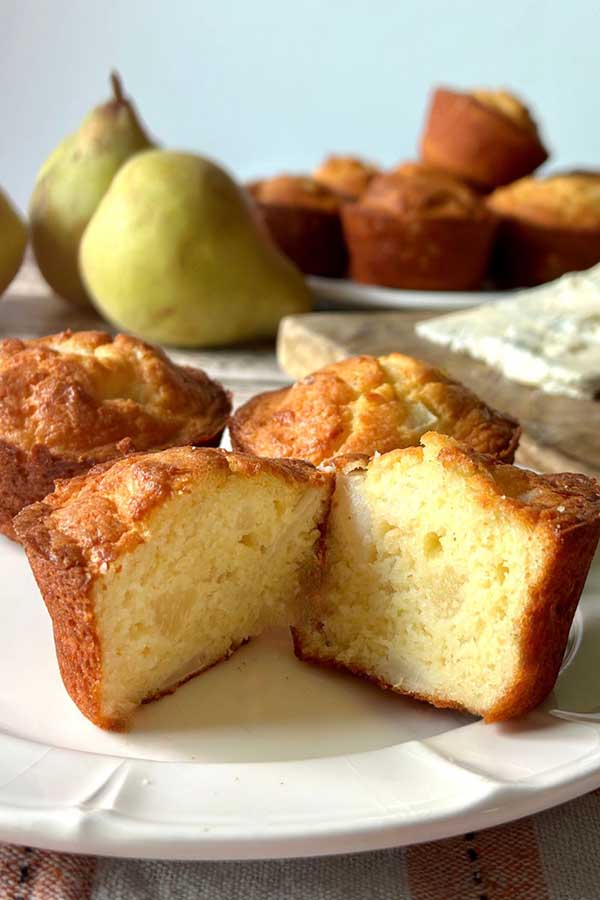 pear and gorgonzola muffins - 4