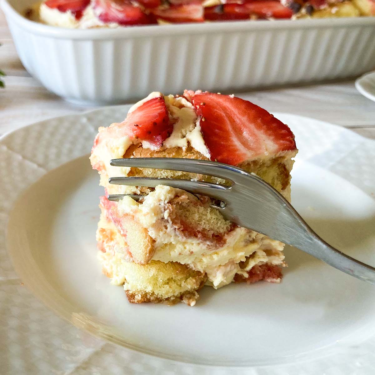 Strawberry tiramisu
