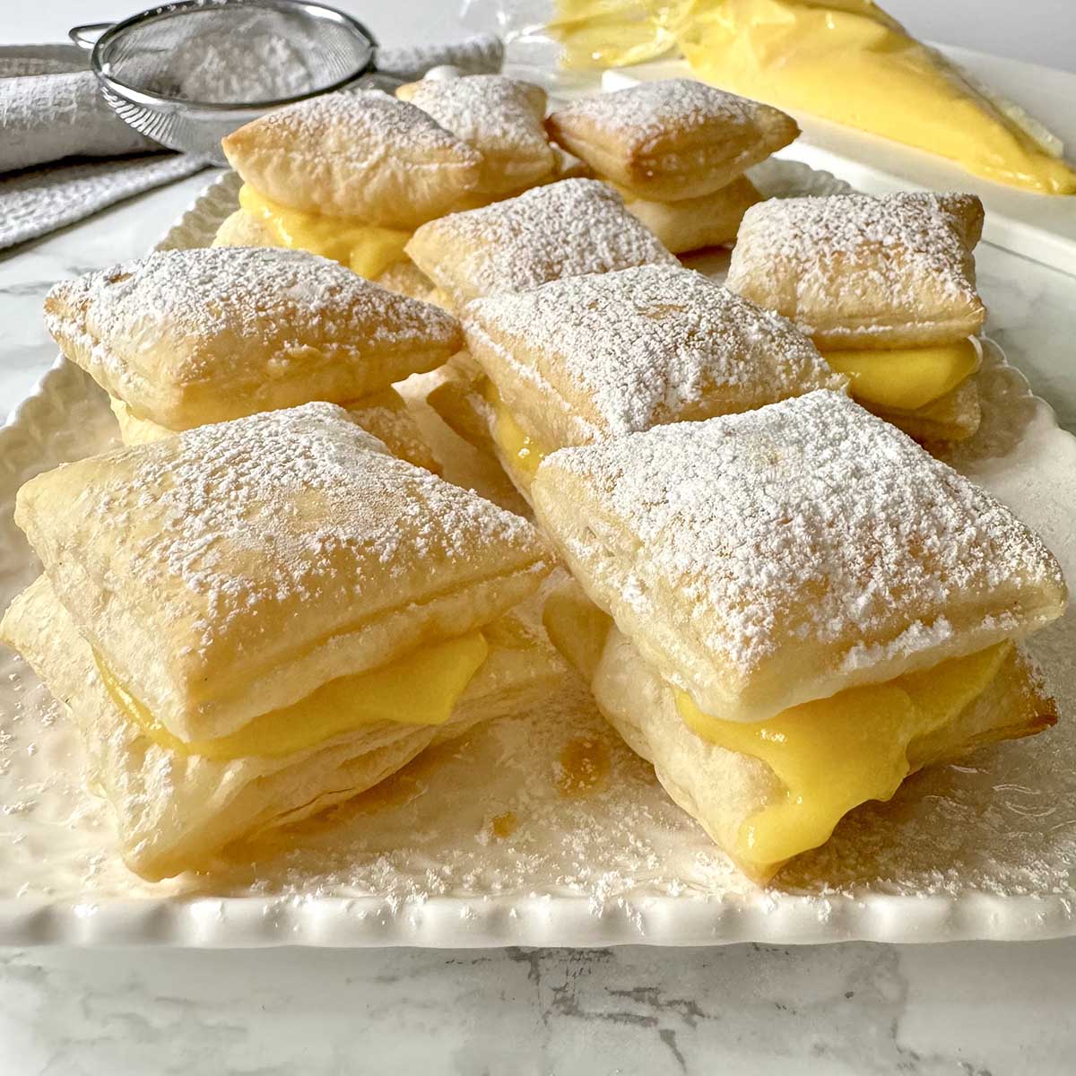 Sporcamuss Recipe (Italian Cream Filled Pastries)
