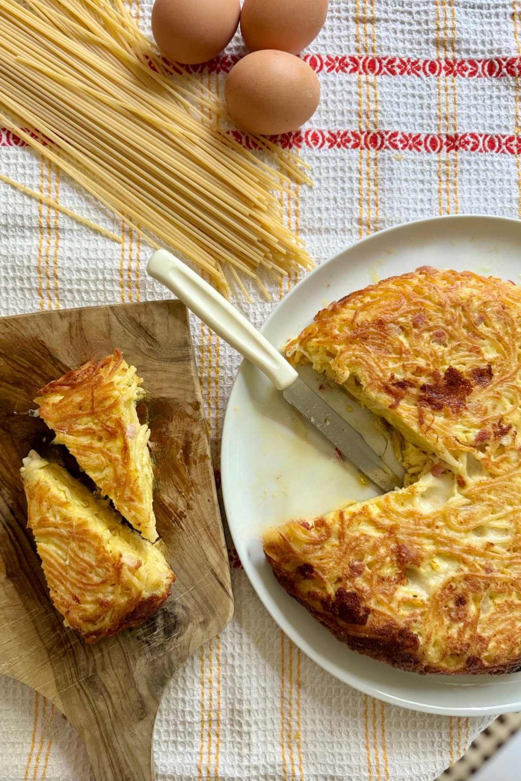 Neapolitan Pasta Frittata Recipe (Frittata di Spaghetti) - Recipes from ...