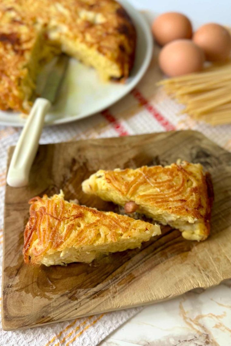 Neapolitan Pasta Frittata Recipe (Frittata di Spaghetti) - Recipes from ...