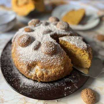 rustic Italian pumpkin cake