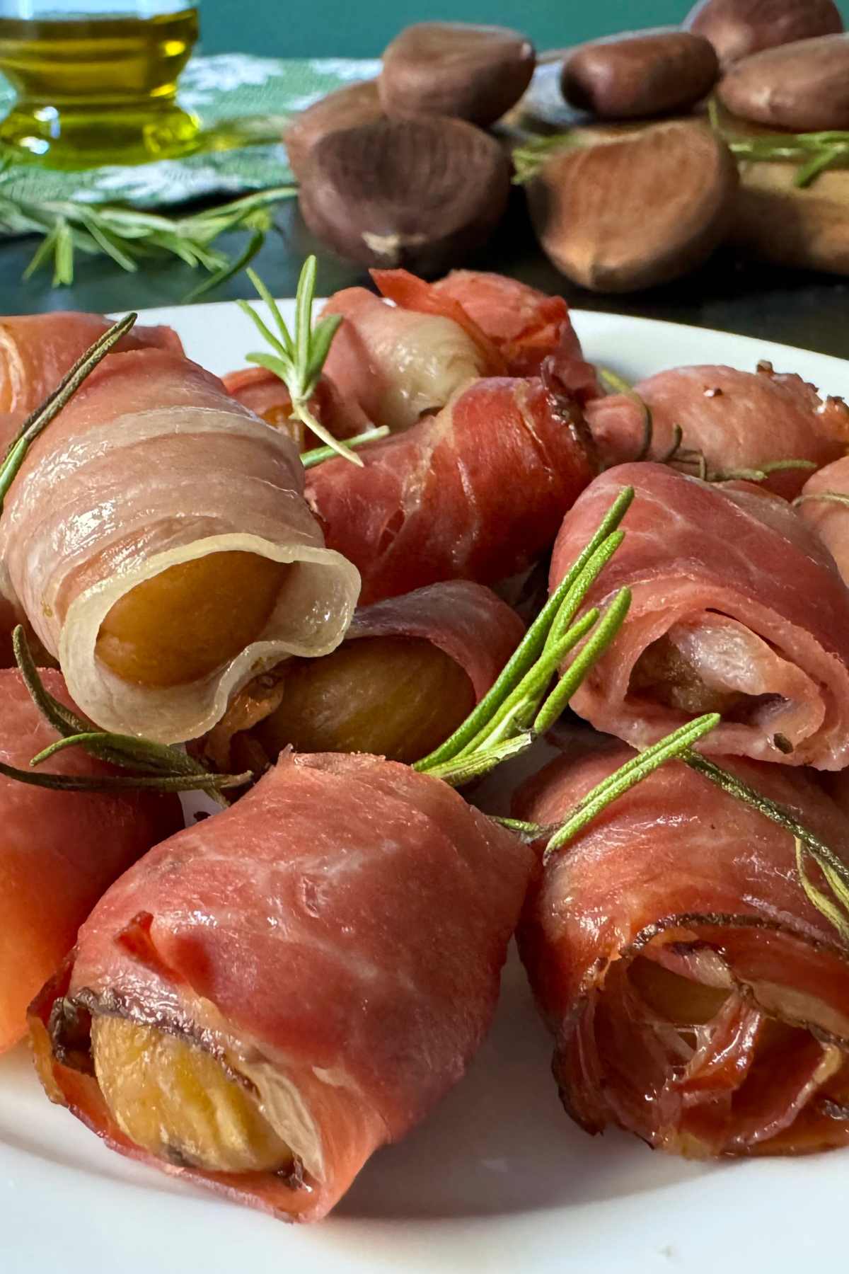 speck wrapped chestnuts