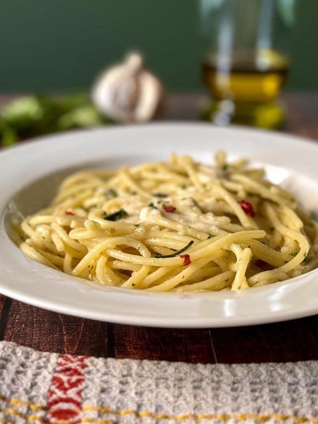 Long Pasta Recipes - Recipes from Italy