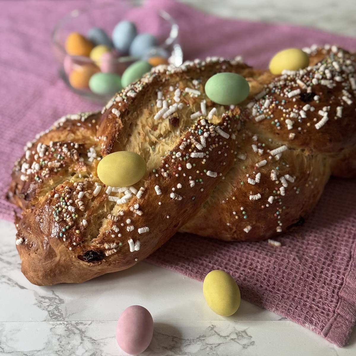 Treccia di Pasqua (Sweet Italian Easter Bread)