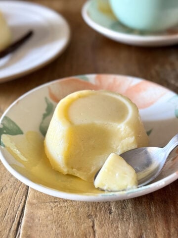 Italian vanilla pudding