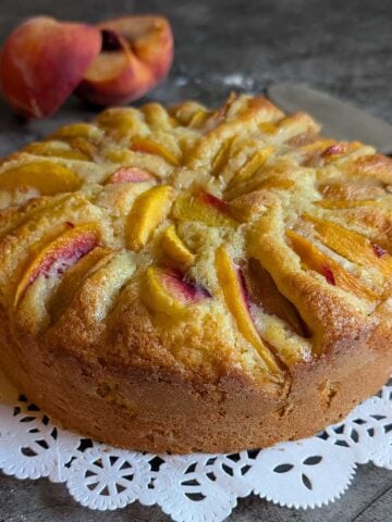peach cake with yogurt