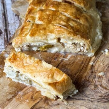 Strudel with Pears Gorgonzola and Walnuts