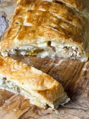 Strudel with Pears Gorgonzola and Walnuts
