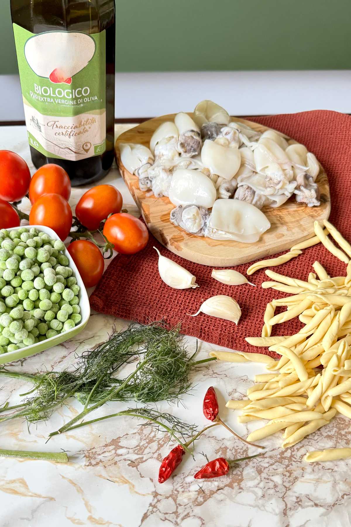 Strozzapreti with Cuttlefish and Peas ingredients