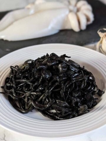 squid ink tagliolini