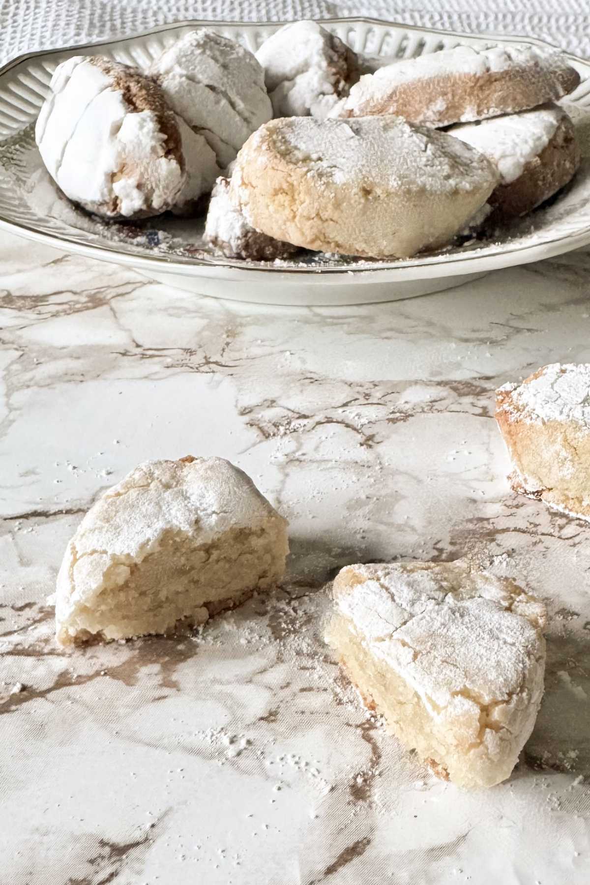 Italian ricciarelli cookies