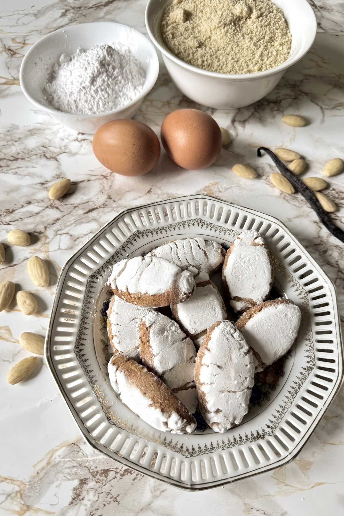 italian ricciarelli cookies ingredients