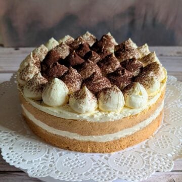 classic Italian Tiramisu cake