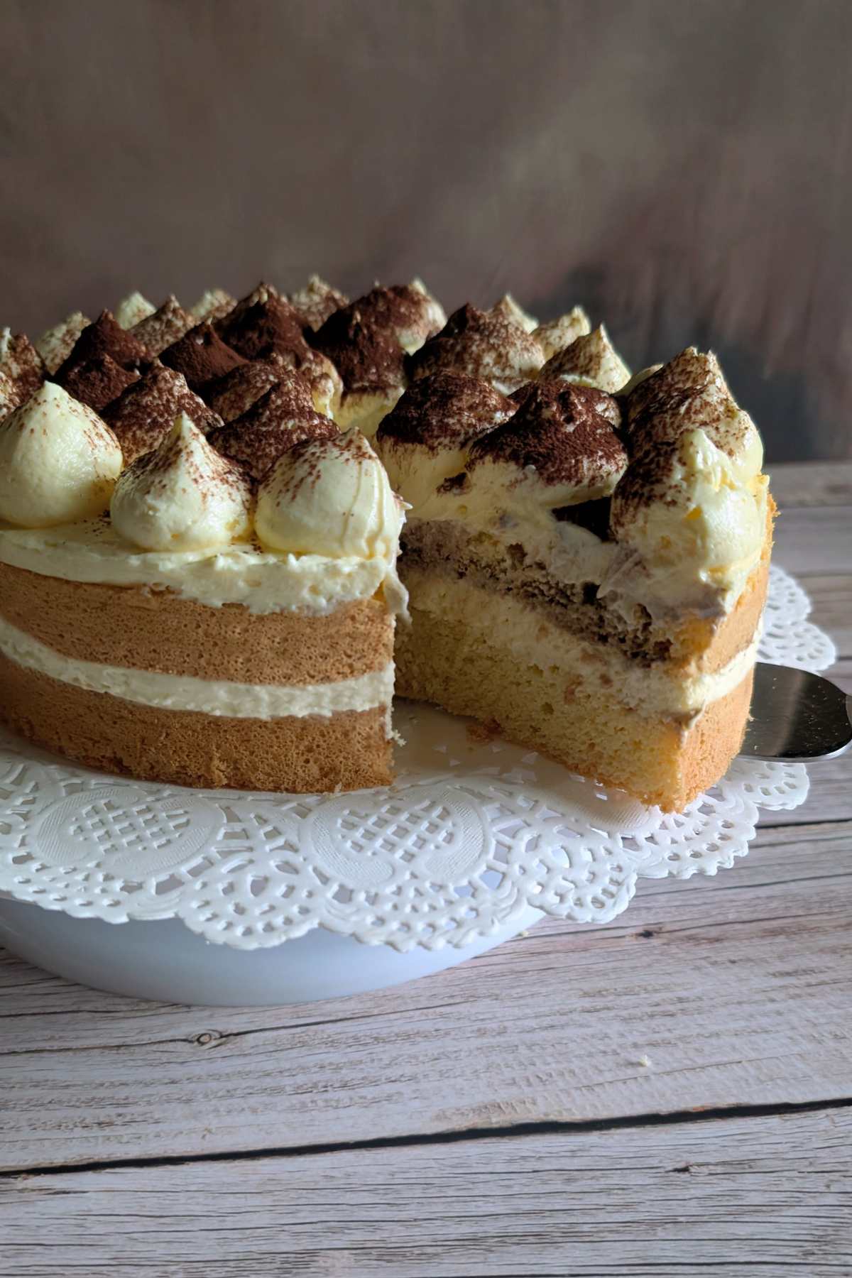 classic tiramisu cake