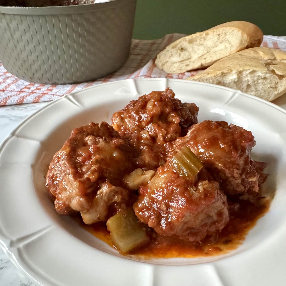 Coda alla Vaccinara Recipe (Traditional Roman Oxtail Stew)