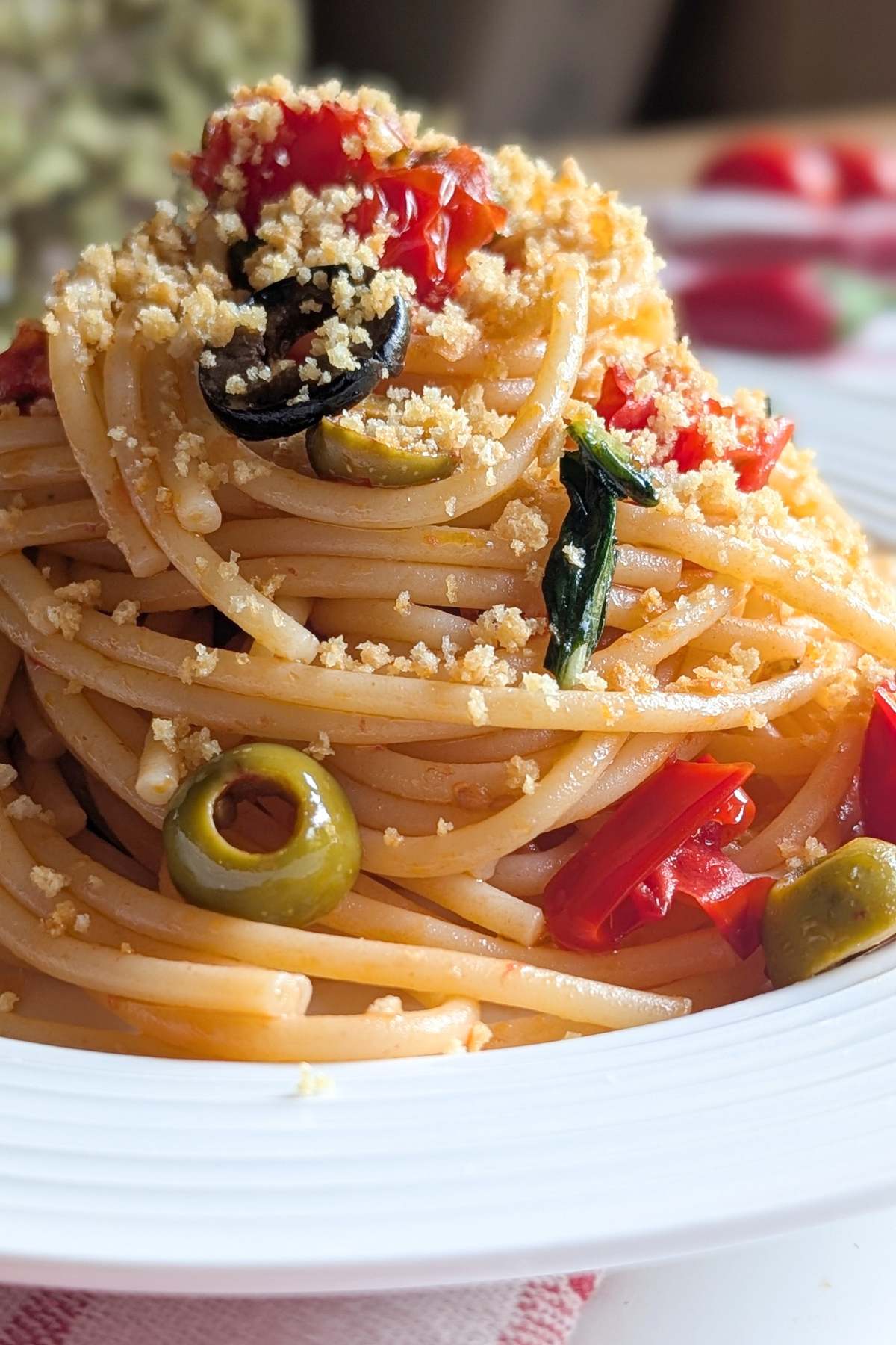 spaghetti alleoliana recipe