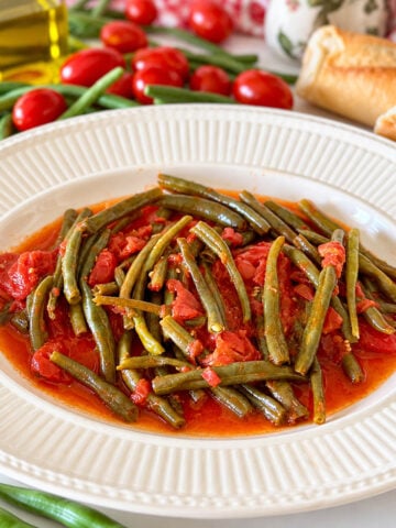 Italian green beans in tomato sauce