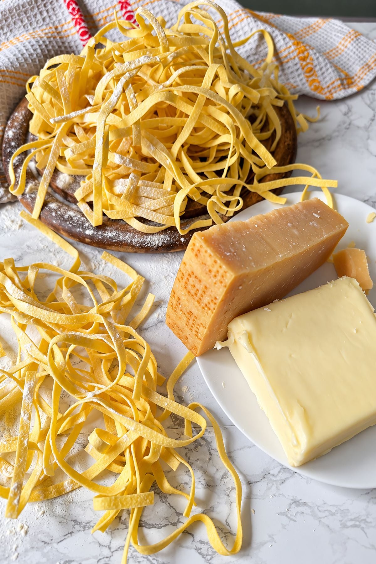 ingredients for authentic italian fettuccine alfredo